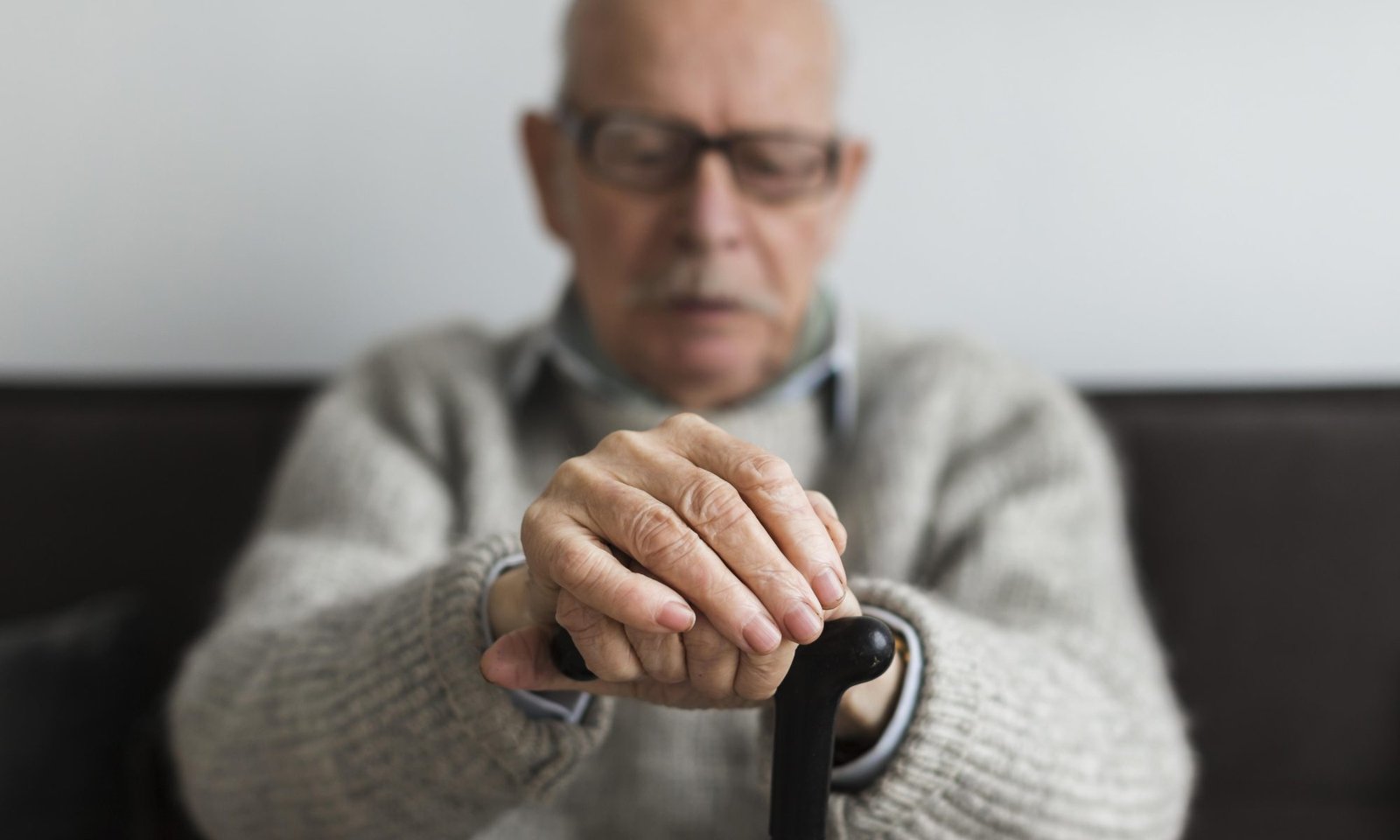 Eletrodo para Mal de Parkinson, uma cirurgia de Estimulação Cerebral Profunda realizada para tratar doenças como Parkinson. Dr Wilson Morikawa