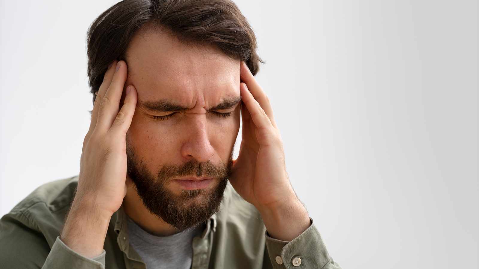 O que é dor crônica? A dor crônica é uma condição caracterizada por uma sensação persistente de dor que dura por mais de três meses. Dr Wilson Morikawa